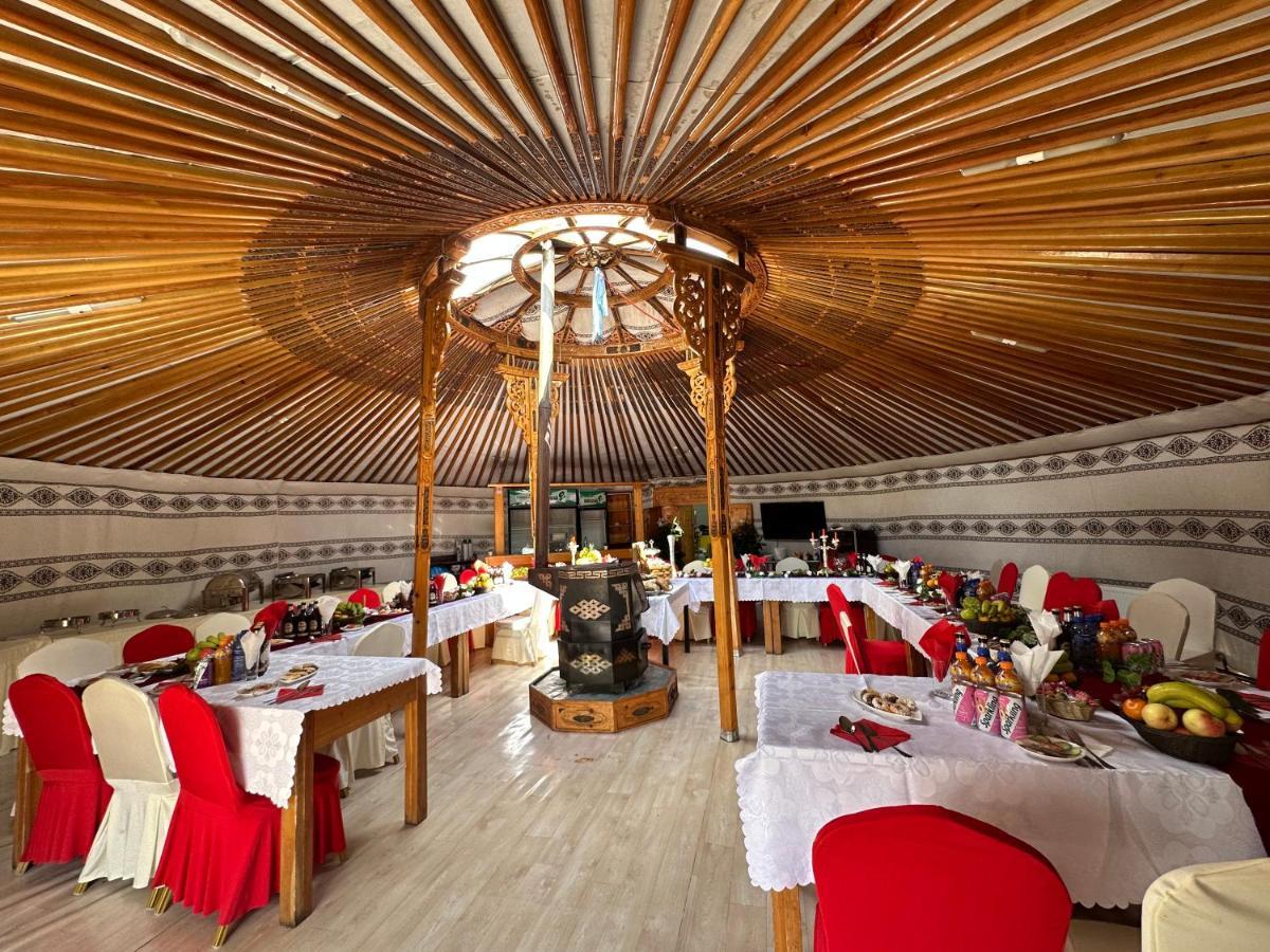Sara'S Camp Hotel Zuunmod Ngoại thất bức ảnh