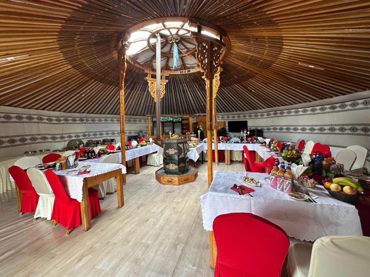 Sara'S Camp Hotel Zuunmod Ngoại thất bức ảnh